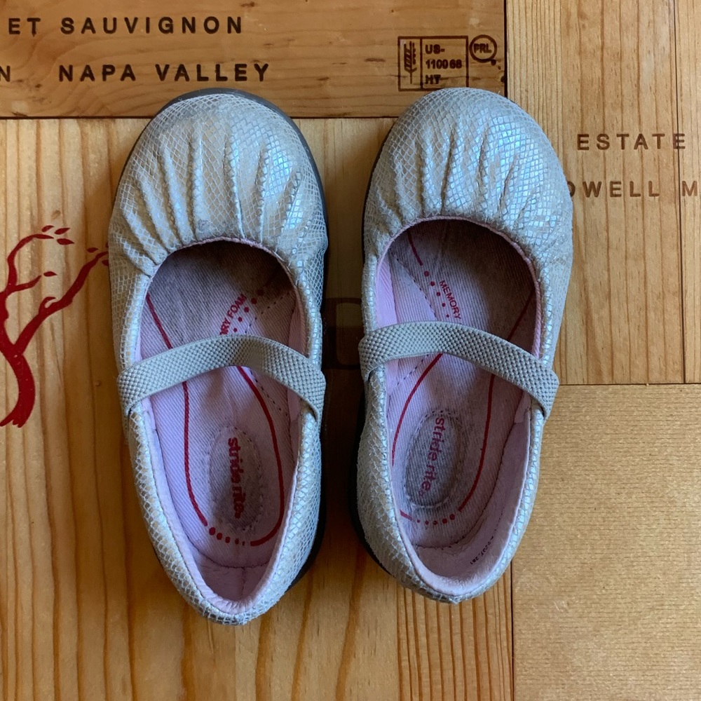 Stride rite flats